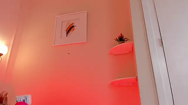 Snapshot of dani_skinny_ chatting on 12.10.24 dani skinny  online show from 12.10.24