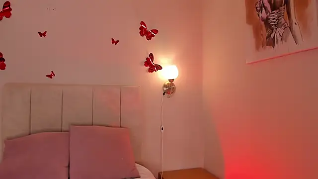 Snapshot of dani_skinny_ chatting on 03.21.25 dani skinny  online show from 03.21.25