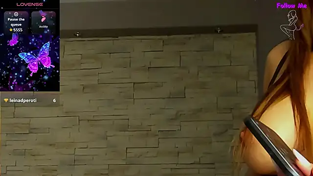 Snapshot of VictoriaMazze chatting on 01.08.26 VictoriaMazze online show from 01.08.26