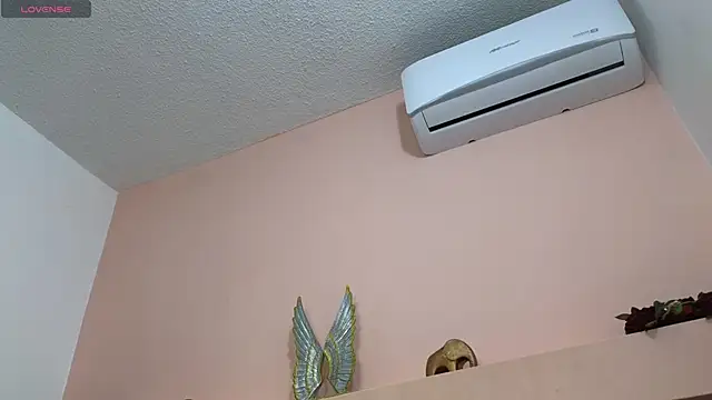 JESSYCORTES online show from 01.30.25