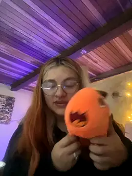 SophiaWeestt99 online show from 10.15.25