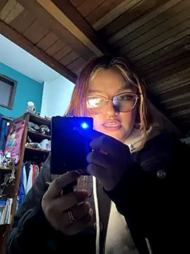 SophiaWeestt99 online show from 12.04.25