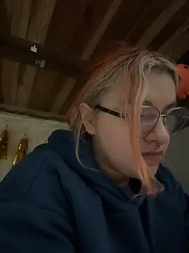 SophiaWeestt99 online show from 05.05.26