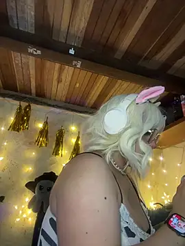 SophiaWeestt99 online show from 05.10.26