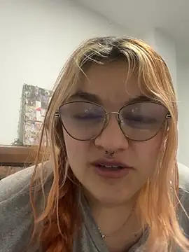 SophiaWeestt99 online show from 07.14.26