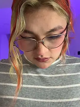 SophiaWeestt99 online show from 07.24.26