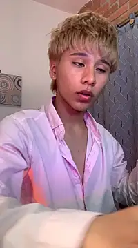 Tommyfoxboy online show from 12.18.24