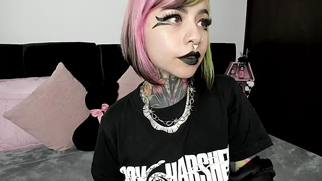 NikkiRamone online show from 01.24.25