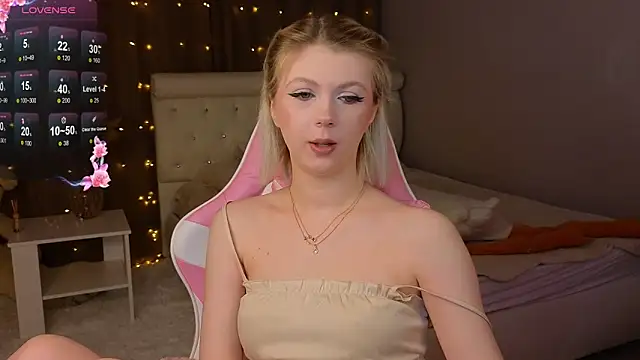 Snapshot of barbieee_b chatting on 12.20.24 barbieee b online show from 12.20.24