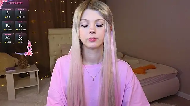 Snapshot of barbieee_b chatting on 01.28.25 barbieee b online show from 01.28.25