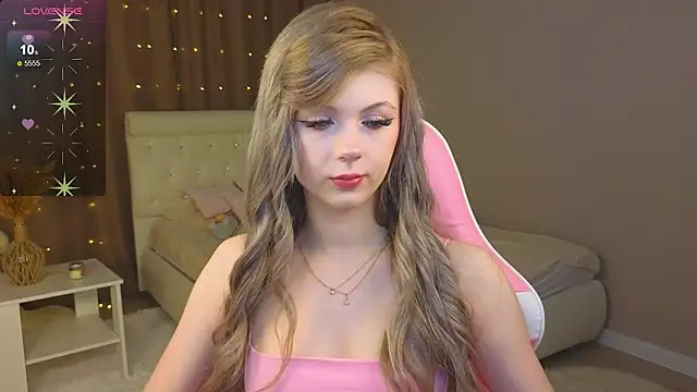 Snapshot of barbieee_b chatting on 03.12.25 barbieee b online show from 03.12.25