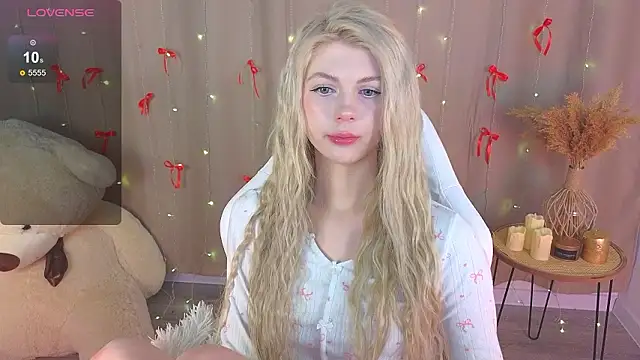 Snapshot of barbieee_b chatting on 02.25.26 barbieee b online show from 02.25.26