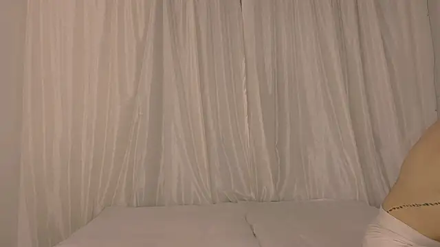 Miiafoxxx online show from 02.08.26