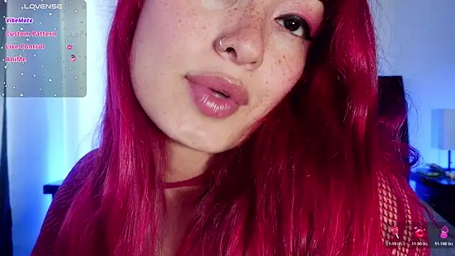 luccycollins  online show from 06.09.26