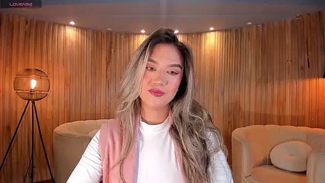 RebeccaHudson online show from 02.08.25