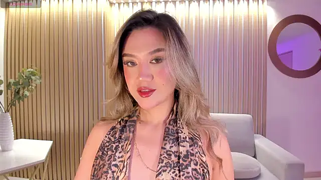 RebeccaHudson online show from 09.13.25