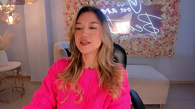 RebeccaHudson online show from 10.06.25