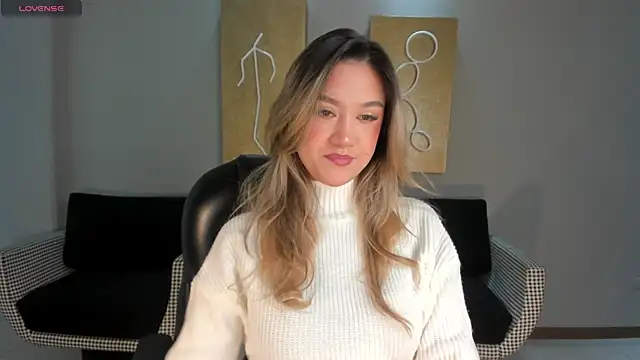 RebeccaHudson online show from 10.23.25