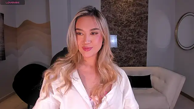 RebeccaHudson online show from 01.08.26