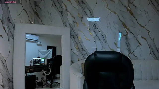 RebeccaHudson online show from 03.06.26