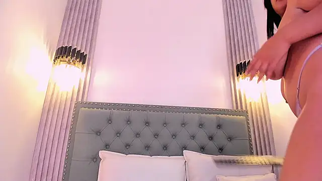 Snapshot of Aitana98_ chatting on 03.22.25 Aitana98 online show from 03.22.25