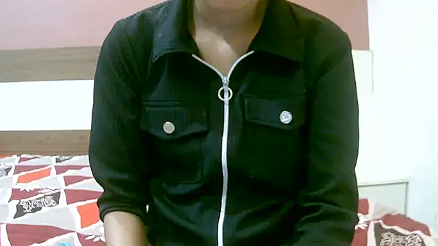 Snapshot of collage_hoty chatting on 11.17.25 collage hoty online show from 11.17.25