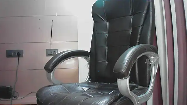 Snapshot of collage_hoty chatting on 11.25.25 collage hoty online show from 11.25.25