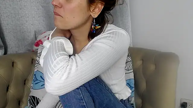 Snapshot of camilawm19 chatting on 11.15.25 camilawm19 online show from 11.15.25