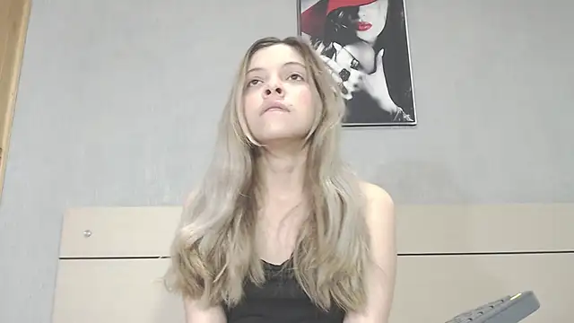 andreau18 online show from 02.18.25