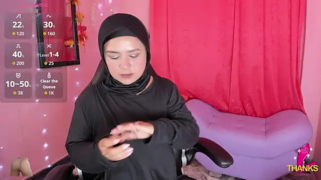 Snapshot of AliaAsad chatting on 09.12.25 AliaAsad online show from 09.12.25