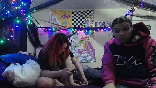 NovaLove2002 online show from 02.02.25