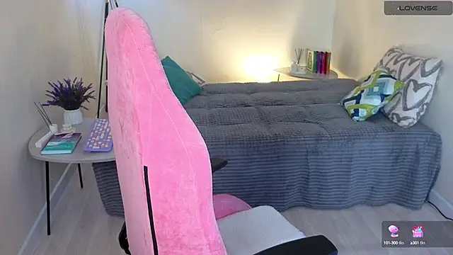 Lill Mary online show from 03.13.25