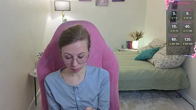 Lill Mary online show from 10.20.25