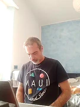 Snapshot of Marcolino183 chatting on 12.16.24 Marcolino183 online show from 12.16.24