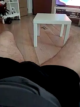 Snapshot of Marcolino183 chatting on 12.22.24 Marcolino183 online show from 12.22.24