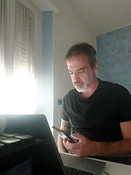 Snapshot of Marcolino183 chatting on 03.14.25 Marcolino183 online show from 03.14.25