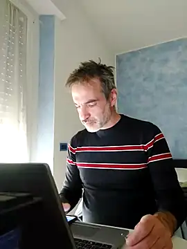 Snapshot of Marcolino183 chatting on 03.21.25 Marcolino183 online show from 03.21.25