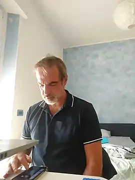 Snapshot of Marcolino183 chatting on 09.30.25 Marcolino183 online show from 09.30.25