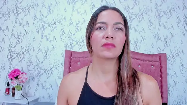 Snapshot of Mia_Malkovaa_ chatting on 09.22.25 Mia Malkovaa online show from 09.22.25