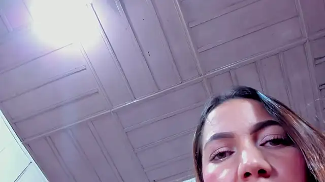 Snapshot of Mia_Malkovaa_ chatting on 10.22.25 Mia Malkovaa online show from 10.22.25