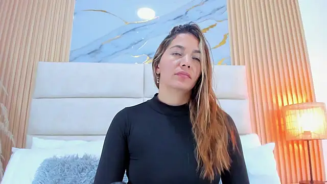 Mia Malkovaa  online show from 07.13.26