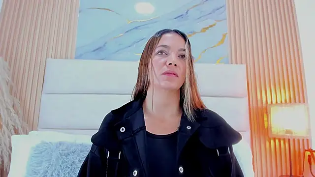 Mia Malkovaa  online show from 08.01.26