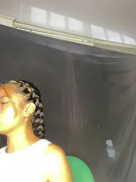 baby lizy online show from 02.25.25