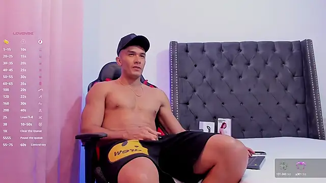 aronvillegas online show from 12.13.24