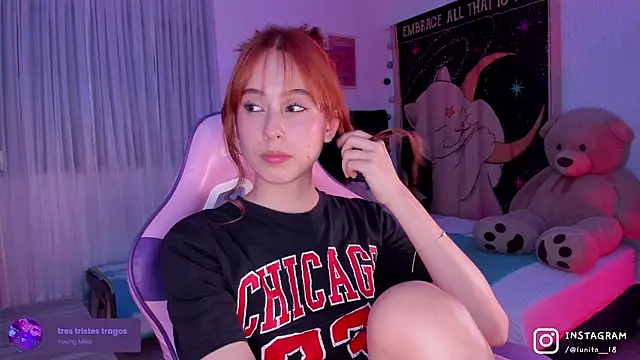 Snapshot of alice_guerin_ chatting on 10.03.25 alice guerin online show from 10.03.25