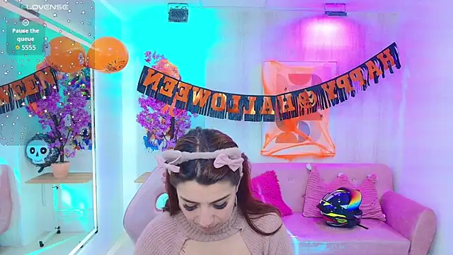 Gabby evanns online show from 10.30.25