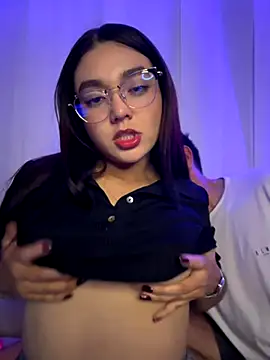 Snapshot of camianddanna chatting on 11.14.25 camianddanna online show from 11.14.25