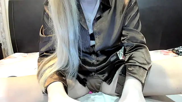 Cookiecutey online show from 03.12.26