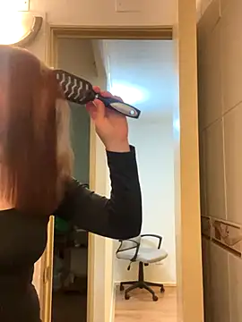 WhiteWomen online show from 09.16.25