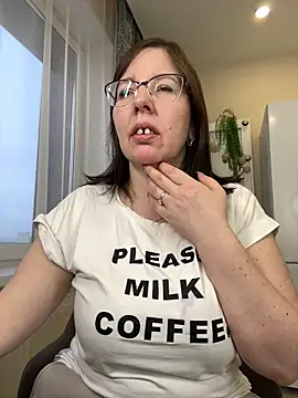 Snapshot of B_Bonya_m chatting on 01.13.25 B Bonya m online show from 01.13.25